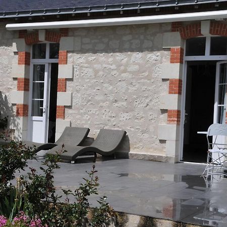 Petite Maison Des Roses - Gite 2 Personnes Brain-sur-Allonnes Exterior foto